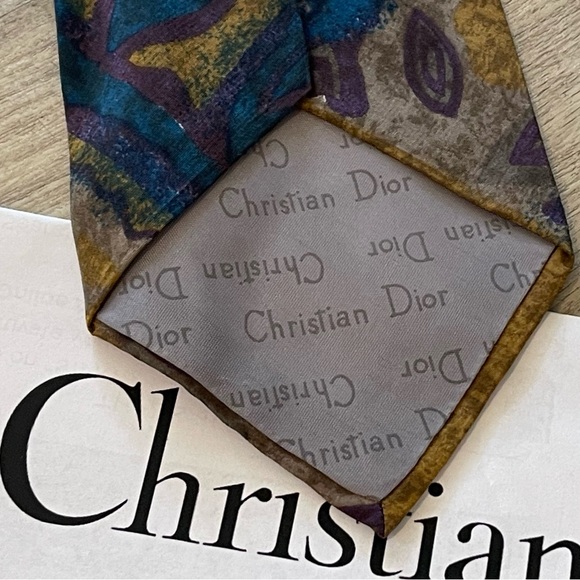 Christian Dior Vintage 100% Silk Men's Designer Tie in RARE Abstract Art Print - Picture 2 of 7